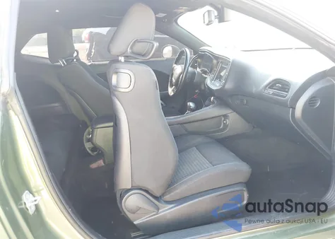 2018 Dodge Challenger Sxt из США, поврежденный, VIN 2C3CDZAG1JH334721